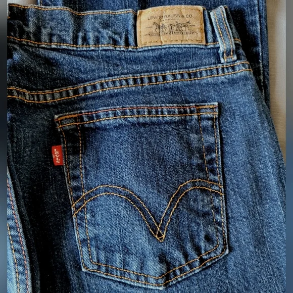 Levi 515 Boot Cut Jeans - Sz 10M, Med/Dark Wash, EUC - Picture 5 of 9
